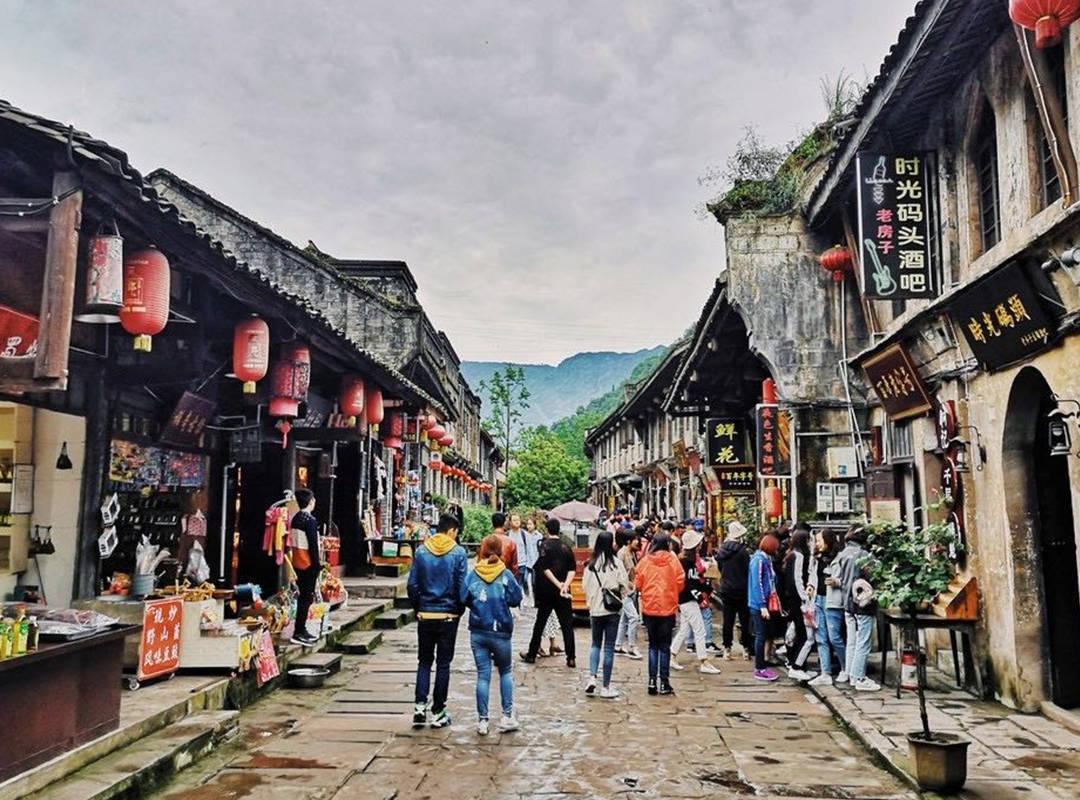 油车好还是电车好?它们各有哪些优势与劣势?答案来了!
